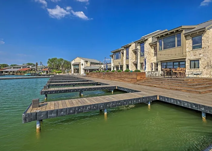 Modern Townhome W/ Patio, Next Door To Resort
