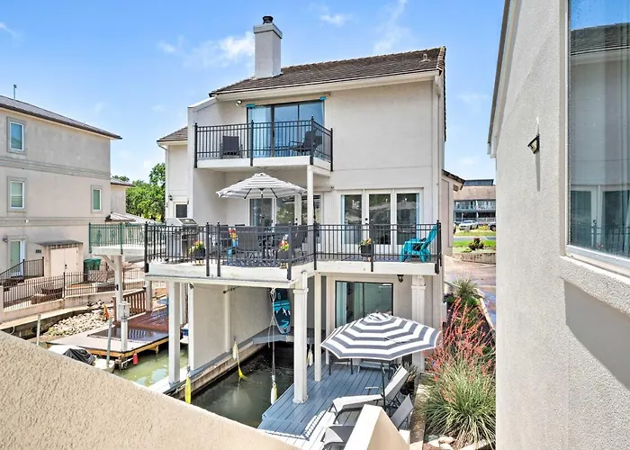 Waterfront Horseshoe Bay Retreat W/ Game Room!