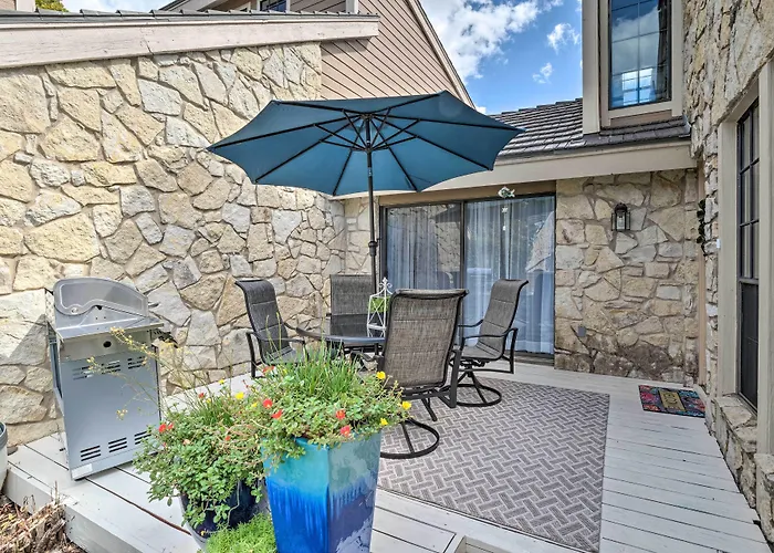 Horseshoe Bay Resort Townhome - Near Lake Lbj!